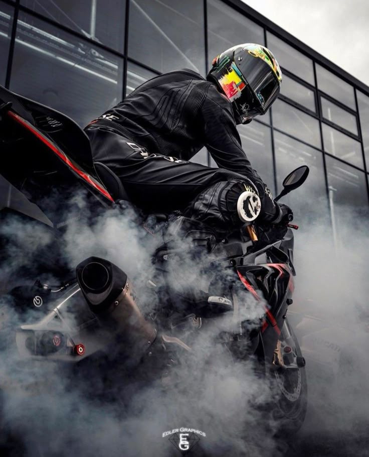 Zgomote ciudate la motocicletă? Ce pot indica și când trebuie să te îngrijorezi?