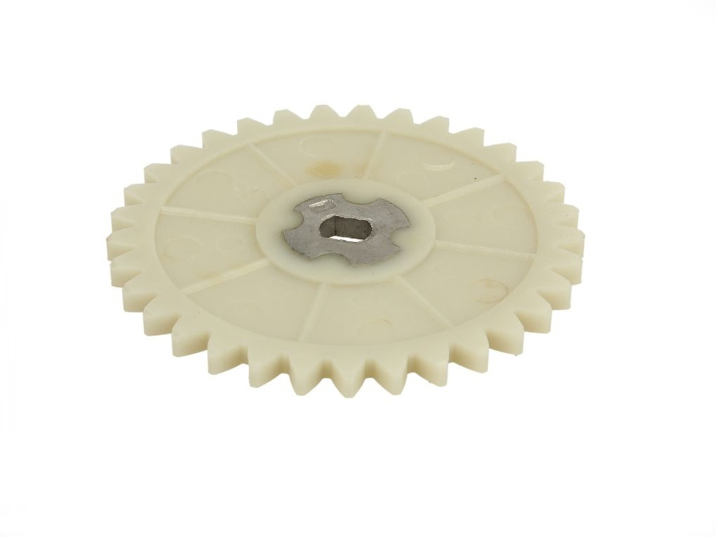Pinion pompa ulei GY6