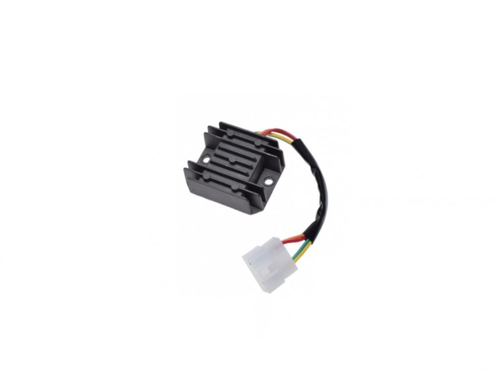 Regulator tensiune ATV, mufa 4 fire
